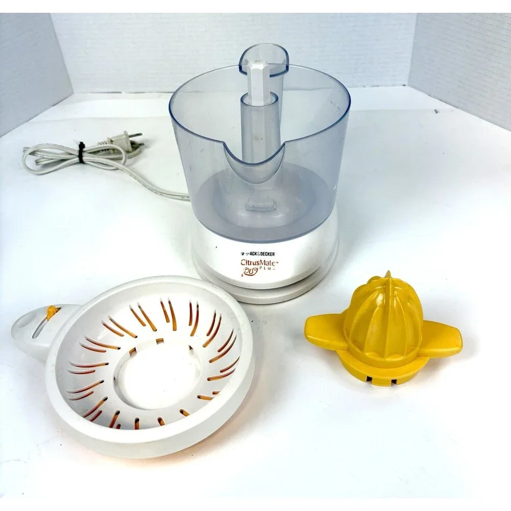 Black & Decker 32 oz. Citrus Plus Juicer White Model #CJ625 Tested, Working. EUC